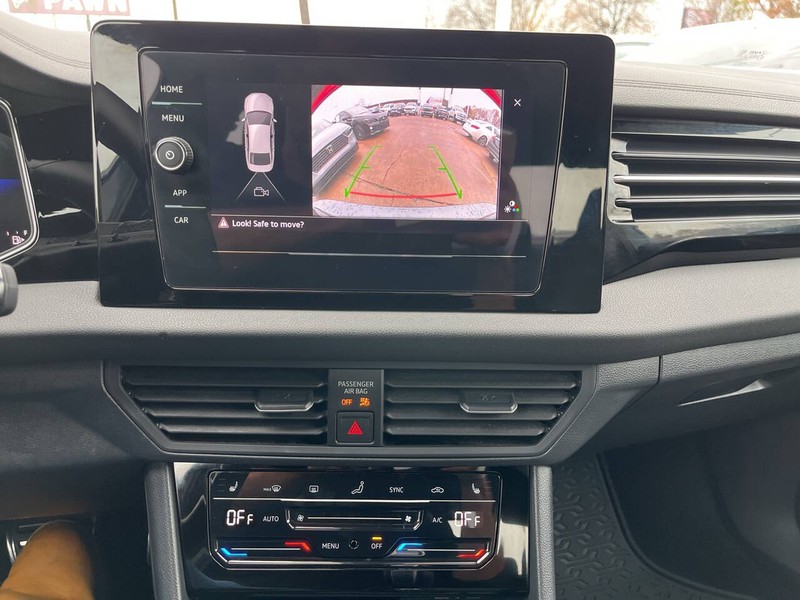 Volkswagen Jetta Vehicle Image 10