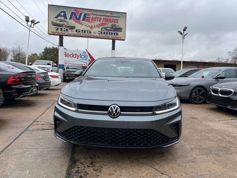 Volkswagen Jetta Vehicle Image 12