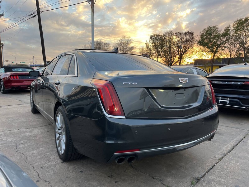 Cadillac CT6 Sedan Vehicle Image 03