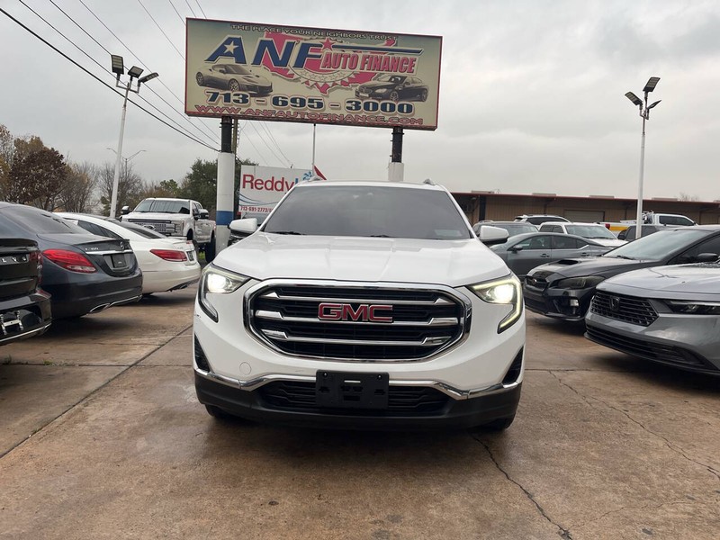 GMC Terrain Vehicle Image 02