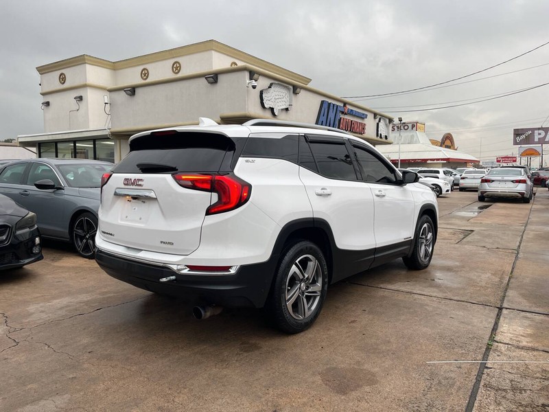 GMC Terrain Vehicle Image 05