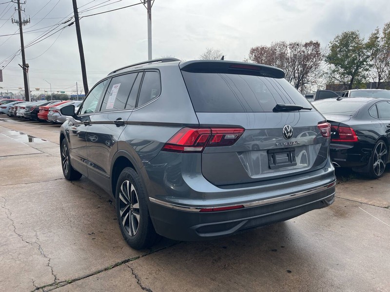 Volkswagen Tiguan Vehicle Image 03