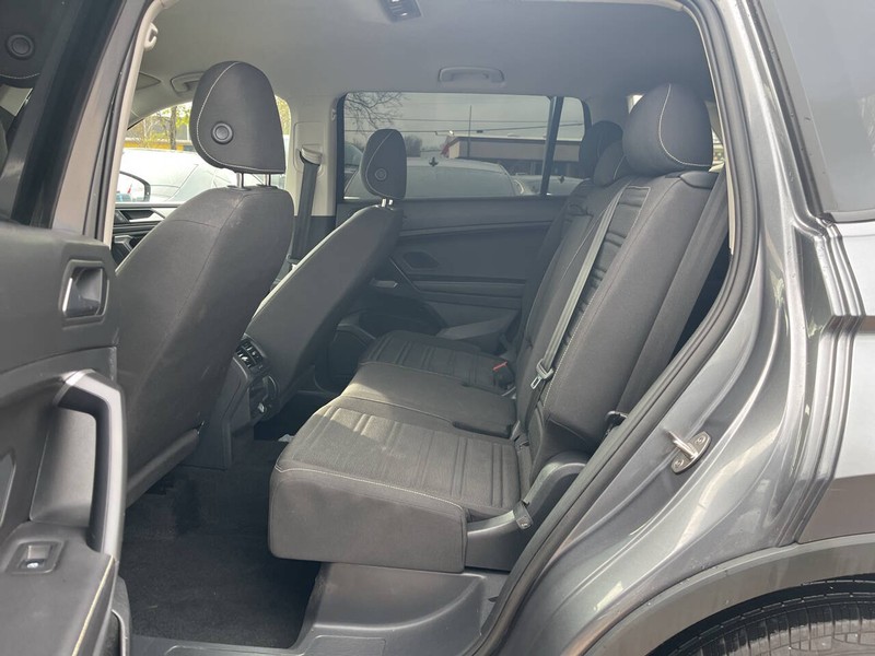 Volkswagen Tiguan Vehicle Image 08