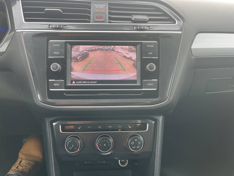 Volkswagen Tiguan Vehicle Image 13