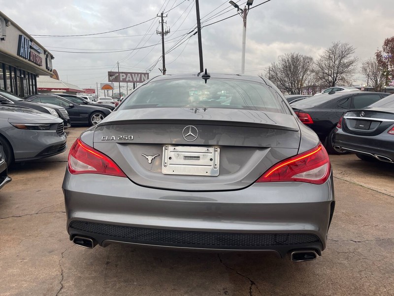 Mercedes-Benz CLA-Class Vehicle Image 04