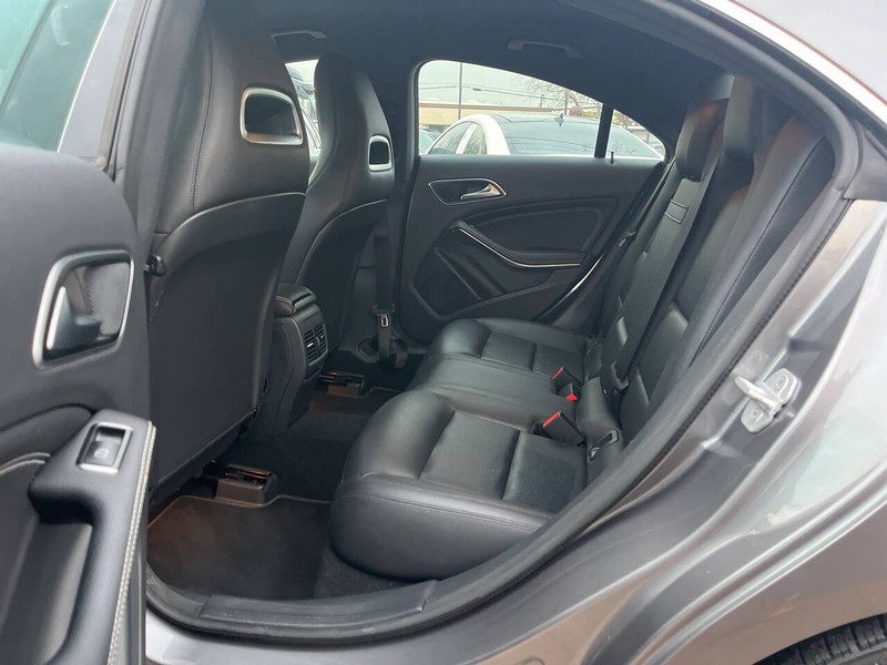 Mercedes-Benz CLA-Class Vehicle Image 08