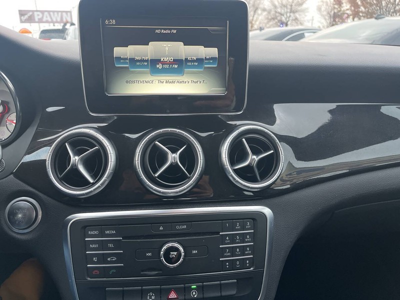 Mercedes-Benz CLA-Class Vehicle Image 12