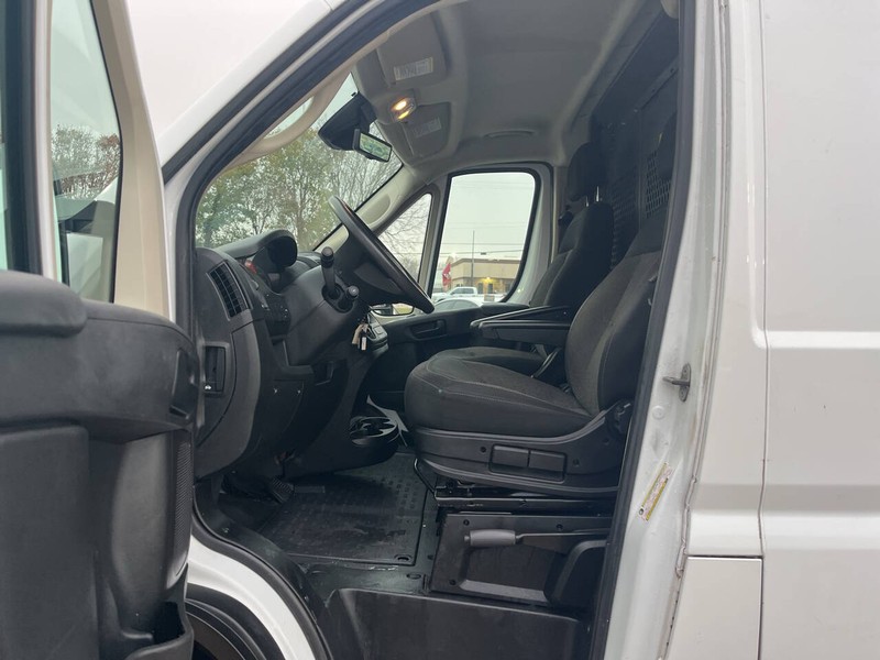 Ram ProMaster Cargo Van Vehicle Image 07