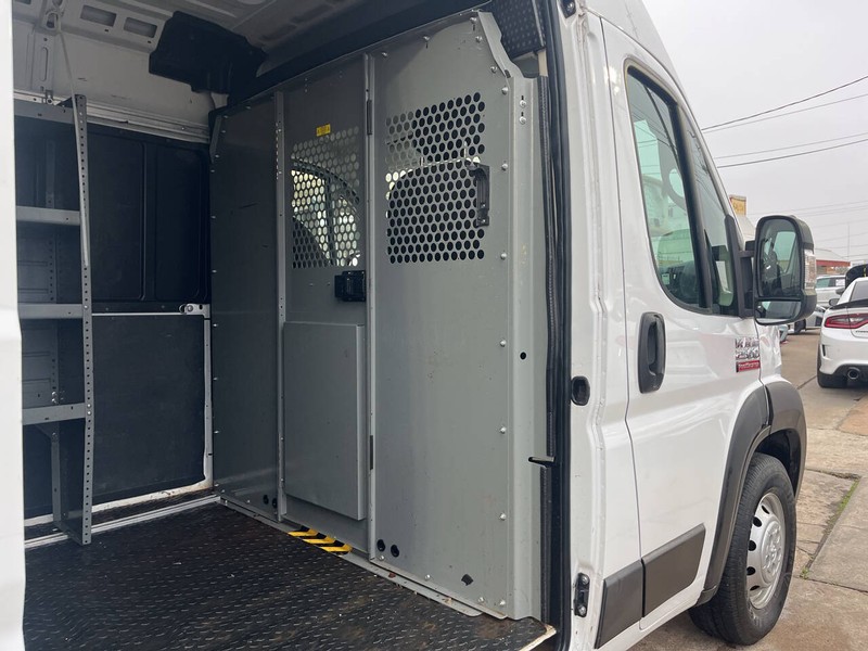 Ram ProMaster Cargo Van Vehicle Image 11
