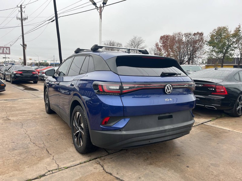 Volkswagen ID.4 Vehicle Image 03