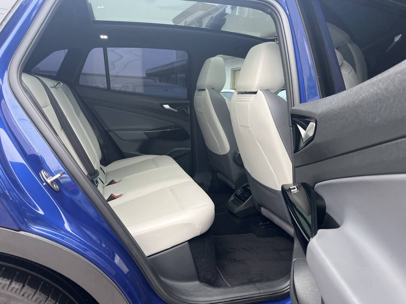 Volkswagen ID.4 Vehicle Image 10
