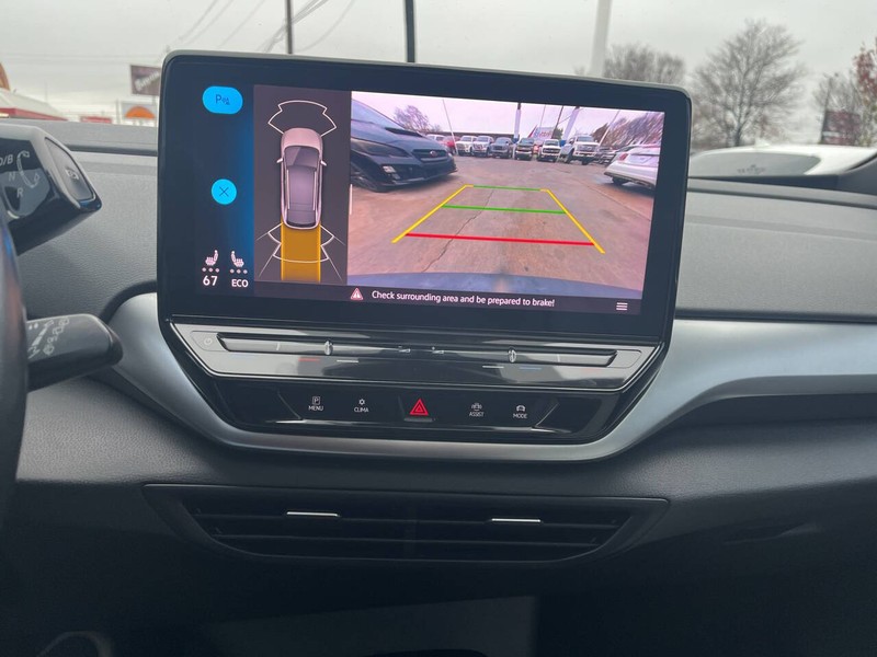 Volkswagen ID.4 Vehicle Image 12