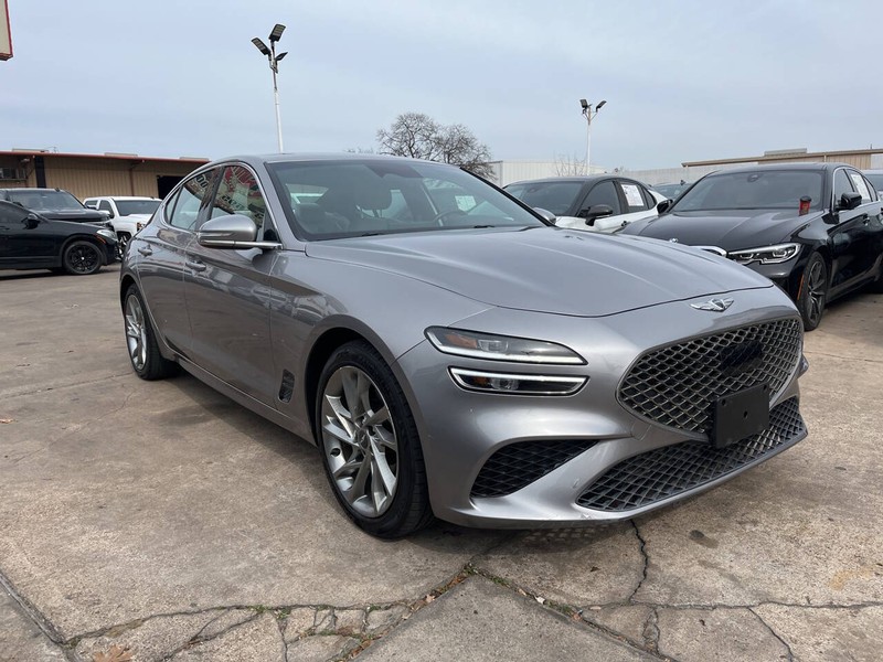 Genesis G70 Vehicle Image 06