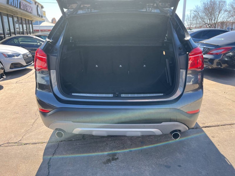 BMW X1 Vehicle Image 06