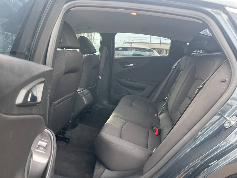 Chevrolet Malibu Vehicle Image 06