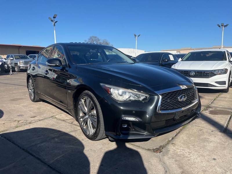 INFINITI Q50 Vehicle Image 05