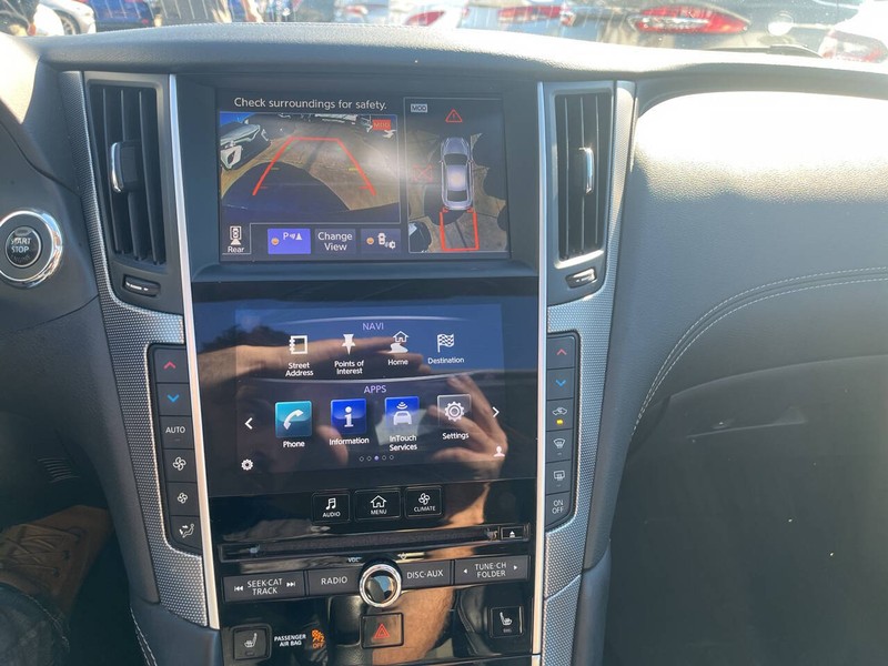 INFINITI Q50 Vehicle Image 13