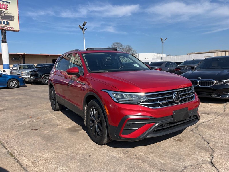 Volkswagen Tiguan Vehicle Image 05