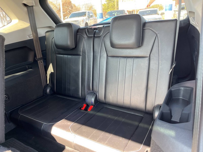 Volkswagen Tiguan Vehicle Image 08