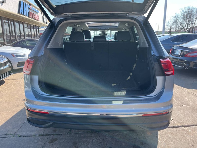 Volkswagen Tiguan Vehicle Image 08