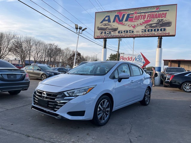 more details - nissan versa