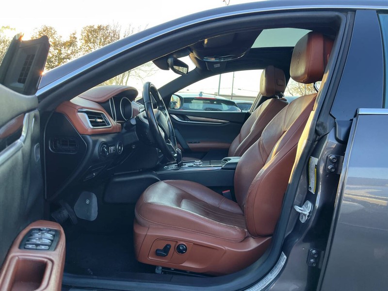 Maserati Ghibli Vehicle Image 06