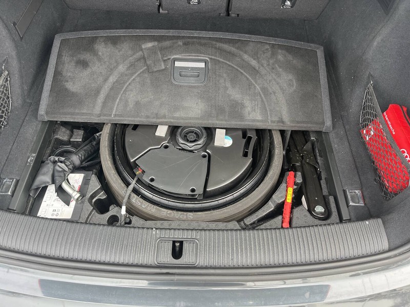 Audi Q5 Vehicle Image 09