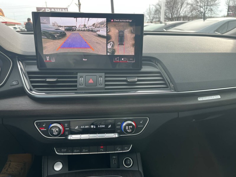 Audi Q5 Vehicle Image 12