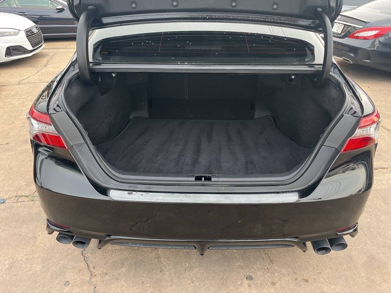 Toyota Camry Vehicle Image 06