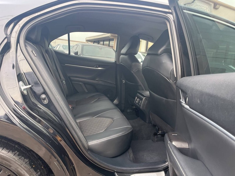 Toyota Camry Vehicle Image 07