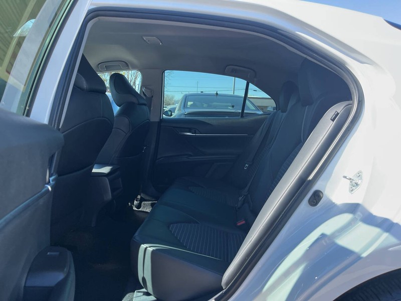 Toyota Camry Vehicle Image 08