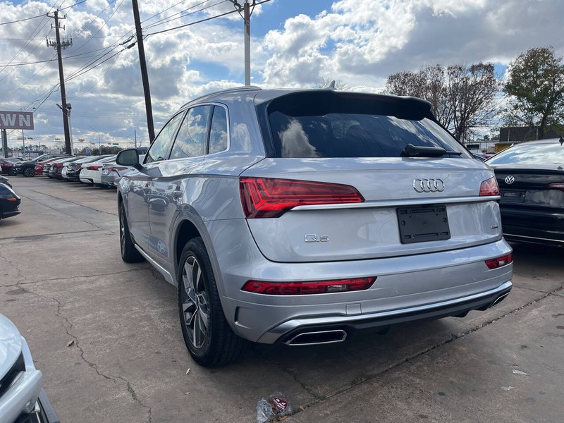 Audi Q5 Vehicle Image 03