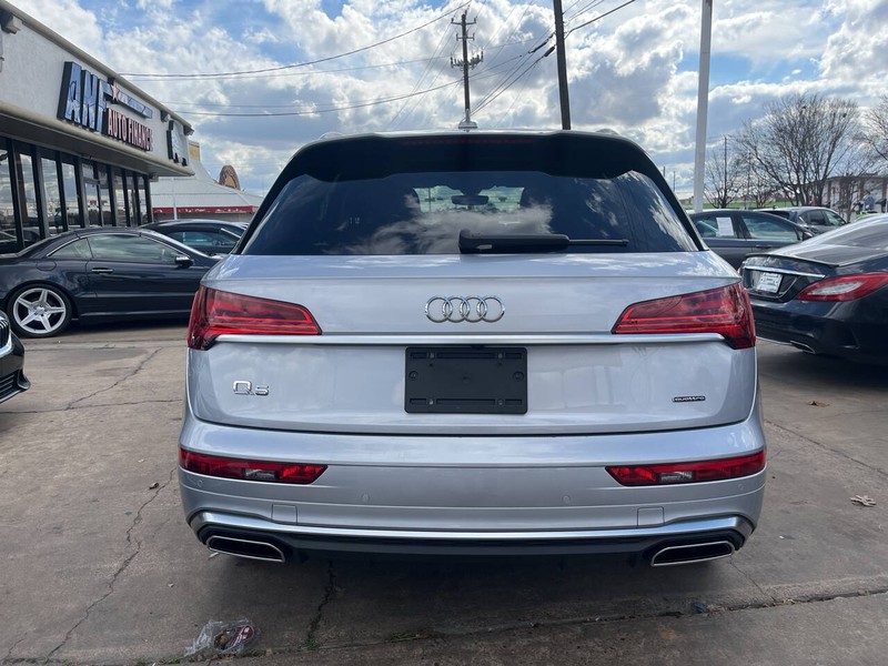 Audi Q5 Vehicle Image 04