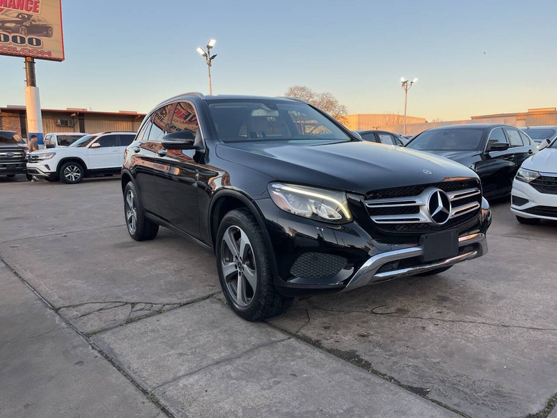 Mercedes-Benz GLC Vehicle Image 06