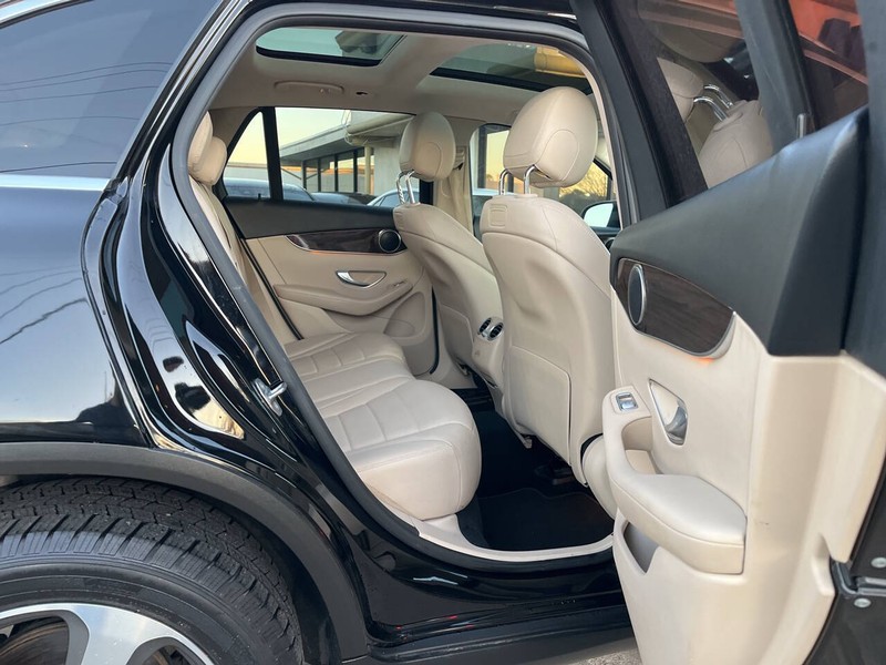 Mercedes-Benz GLC Vehicle Image 10