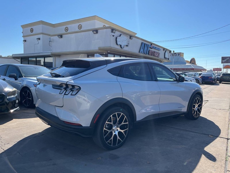 Ford Mustang Mach-E Vehicle Image 05