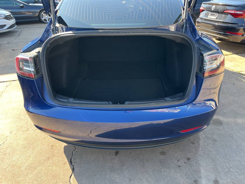 Tesla Model 3 Vehicle Image 07