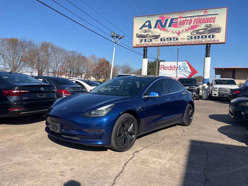 Tesla Model 3 Vehicle Image 11
