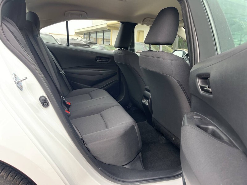 Toyota Corolla Vehicle Image 09