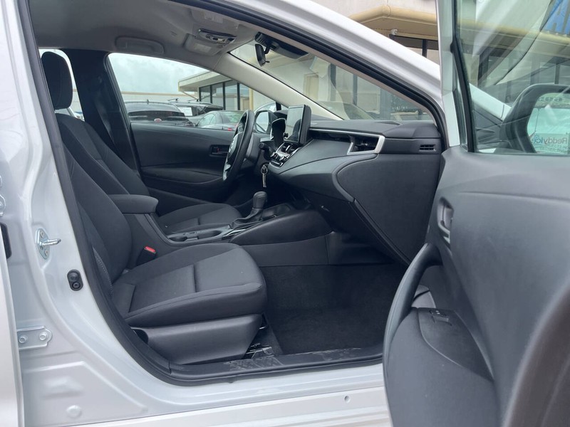 Toyota Corolla Vehicle Image 10