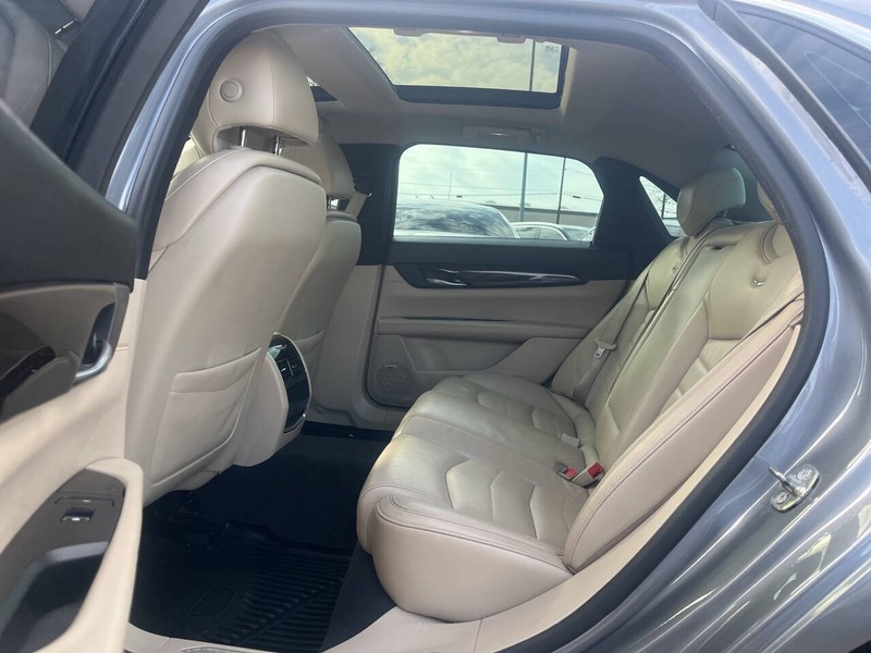 Cadillac CT6 Vehicle Image 08