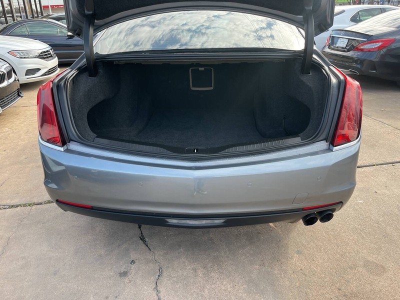 Cadillac CT6 Vehicle Image 09