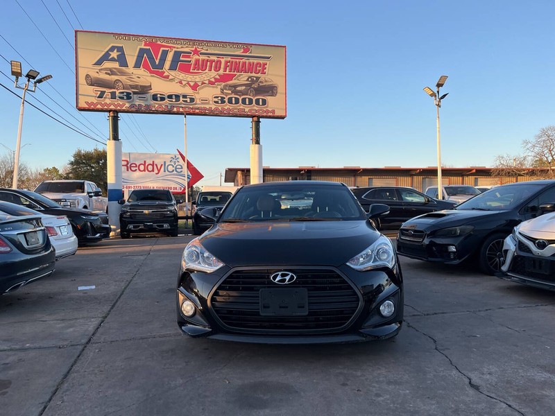 Hyundai Veloster Vehicle Image 02