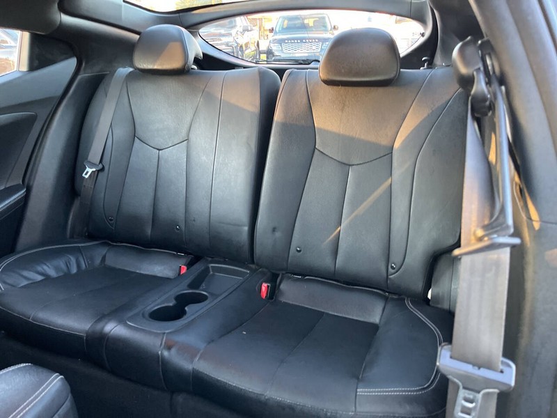 Hyundai Veloster Vehicle Image 08