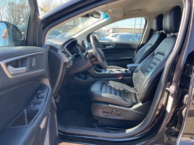 Ford Edge Vehicle Image 06