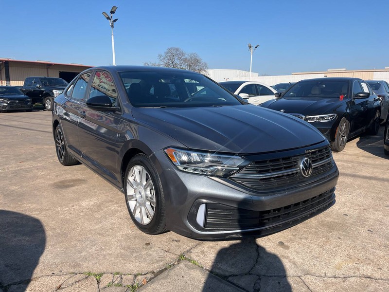 Volkswagen Jetta Vehicle Image 05