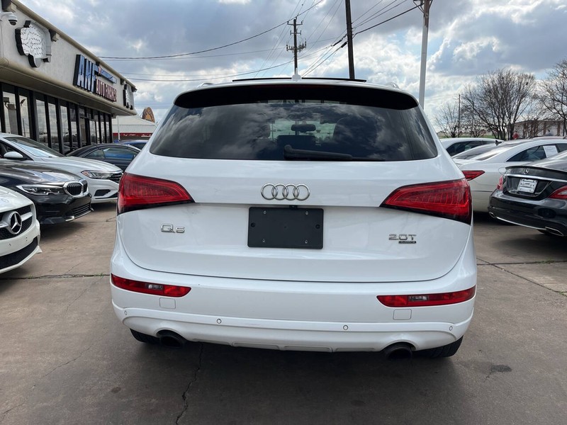 Audi Q5 Vehicle Image 04