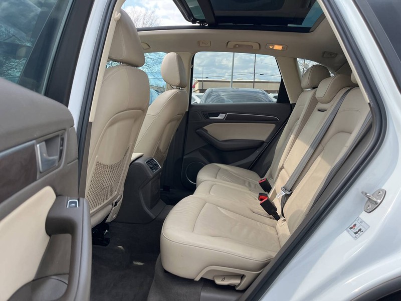 Audi Q5 Vehicle Image 08