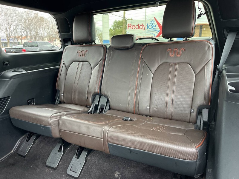 Ford Expedition Vehicle Image 09