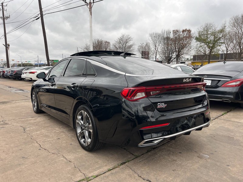 Kia K5 Vehicle Image 03